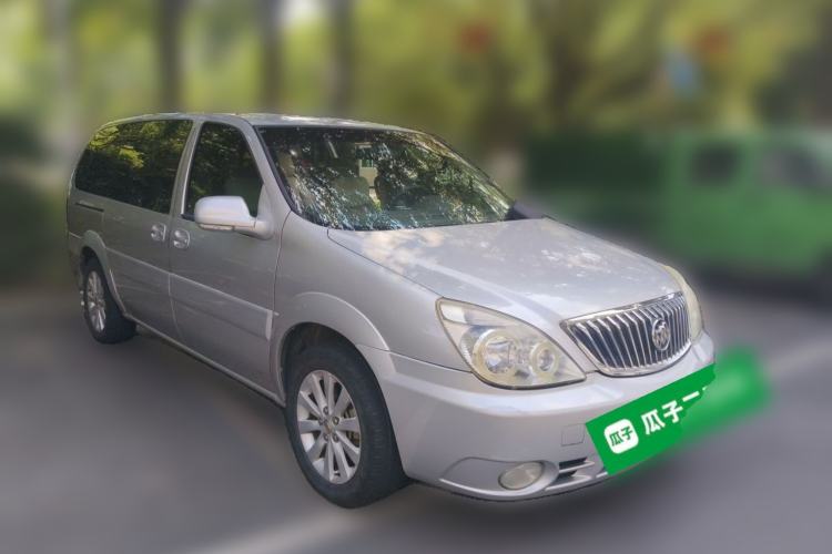 Used Buick GL8 2011 2.4L CT Comfort Edition Front Right 45 Deg