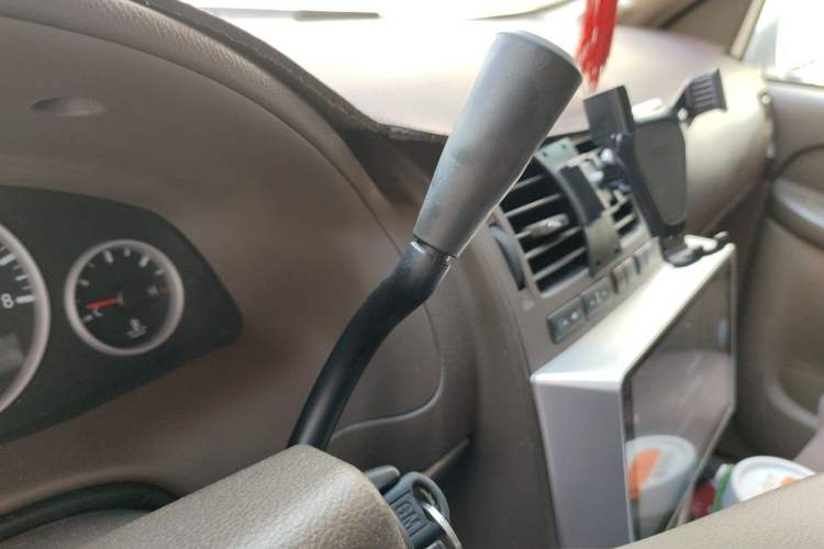 Used Buick GL8 2011 2.4L CT Comfort Edition Gear Lever