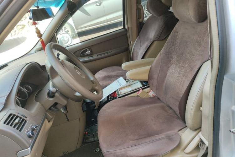 Used Buick GL8 2011 2.4L CT Comfort Edition Left Front Seat