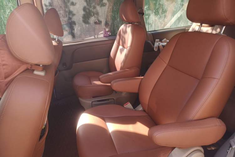 Used Buick GL8 2011 2.4L CT Comfort Edition Left Rear Seat