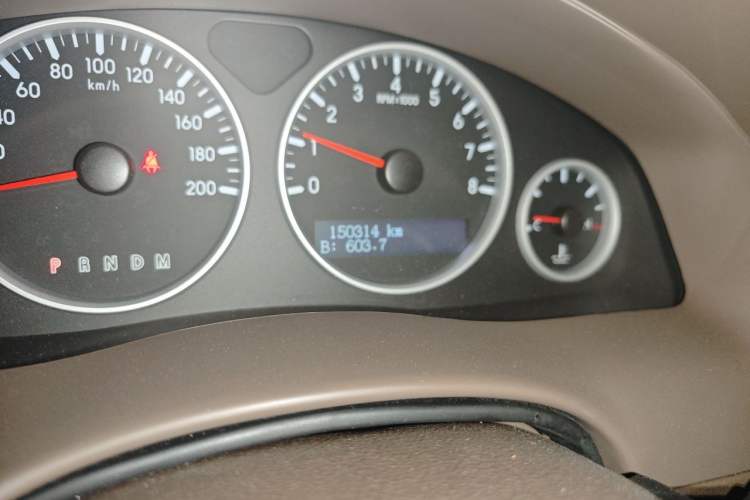 Used Buick GL8 2011 2.4L CT Comfort Edition Odometer Close Up