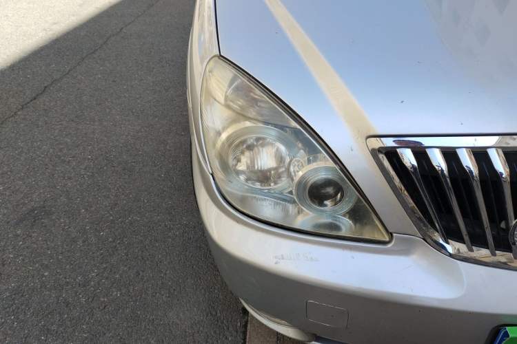 Used Buick GL8 2011 2.4L CT Comfort Edition Right Front Headlight