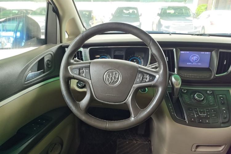 Used Buick GL8 2011 3.0L GT Luxury Business Haoya Edition Steering Wheel