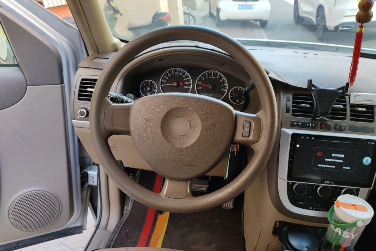 Used Buick GL8 2011 2.4L CT Comfort Edition Steering Wheel