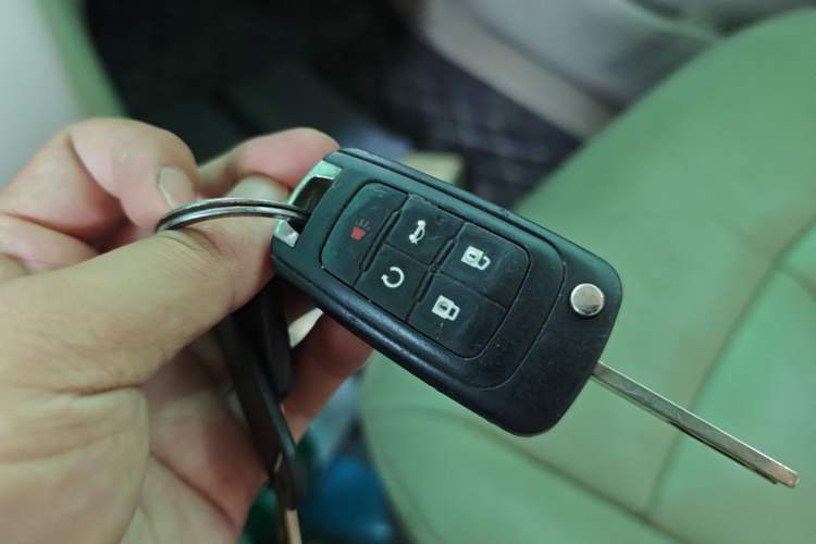 Used Buick GL8 2011 3.0L GT Luxury Business Haoya Edition Vehicle Key