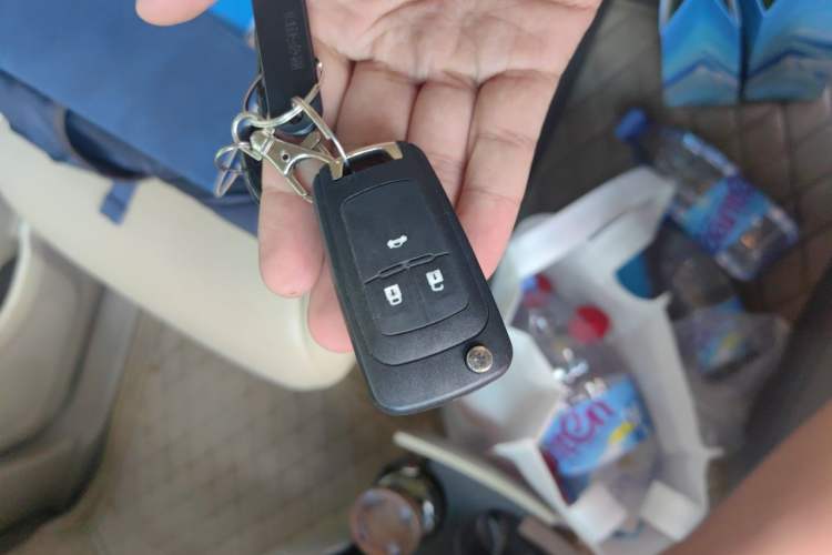 Used Buick GL8 2011 2.4L CT Luxury Business Comfort Edition Vehicle Key