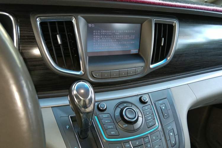Used Buick GL8 2011 3.0L XT Luxury Business Flagship Edition Audio And AC Panel