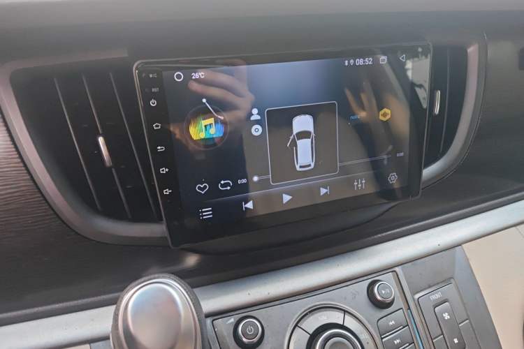 Used Buick GL8 2011 2.4L LT Luxury Business Executive Edition Audio And AC Panel