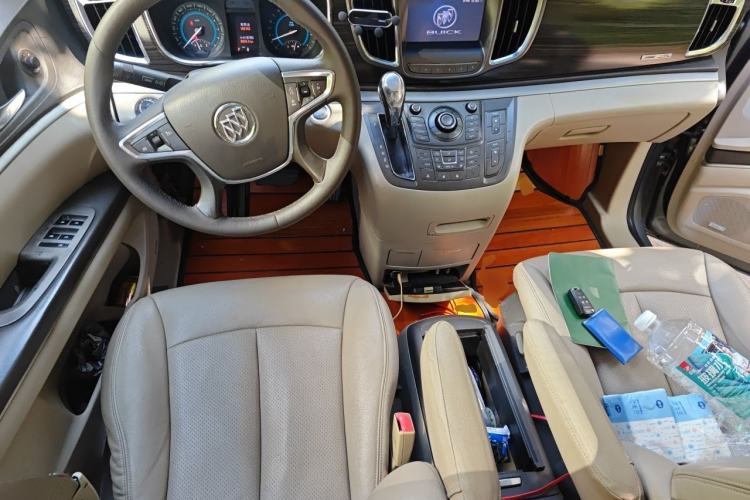 Used Buick GL8 2011 3.0L XT Luxury Business Flagship Edition Center Console