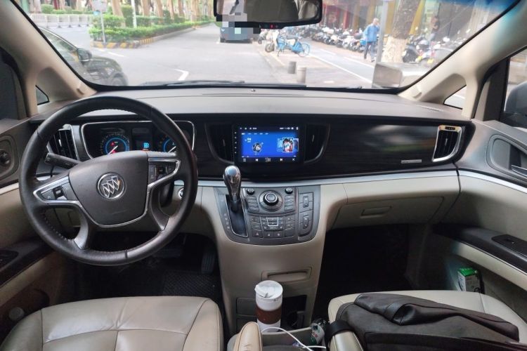 Used Buick GL8 2011 3.0L GT Luxury Business Haoya Edition Center Console