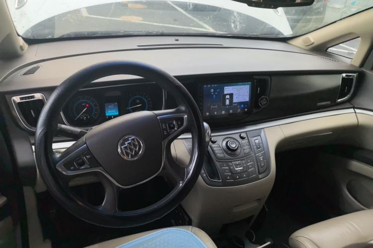 Used Buick GL8 2011 2.4L LT Luxury Business Executive Edition Center Console