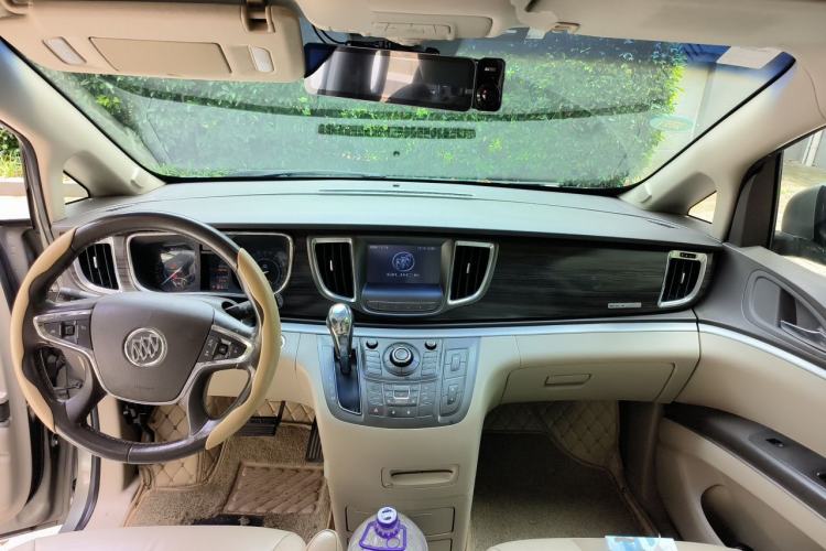 Used Buick GL8 2011 3.0L GT Luxury Business Haoya Edition Center Console