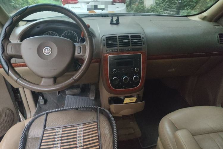 Used Buick GL8 2011 2.4L LT Executive Edition Center Console
