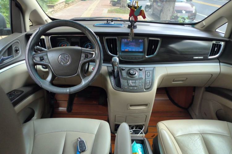 Used Buick GL8 2011 3.0L XT Luxury Business Flagship Edition Center Console
