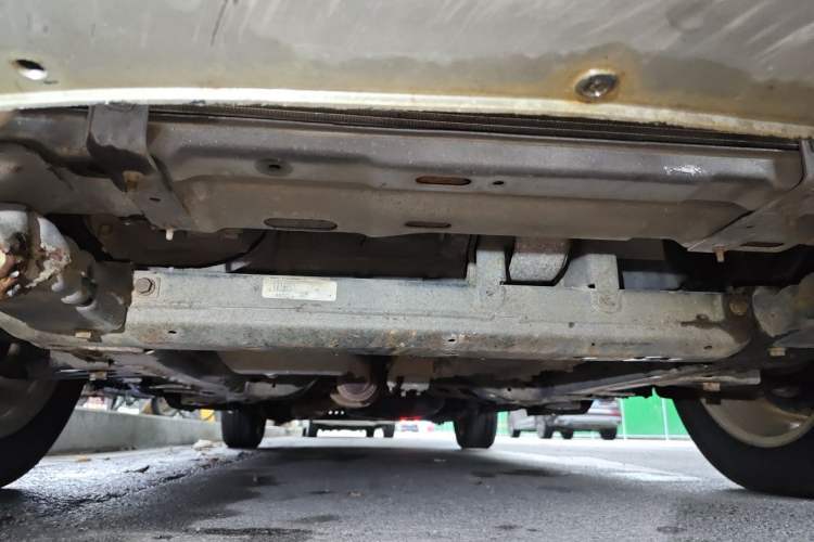 Used Buick GL8 2011 2.4L CT Comfort Edition Chassis Front