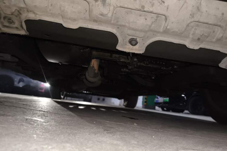 Used Buick GL8 2011 2.4L LT Executive Edition Chassis Front