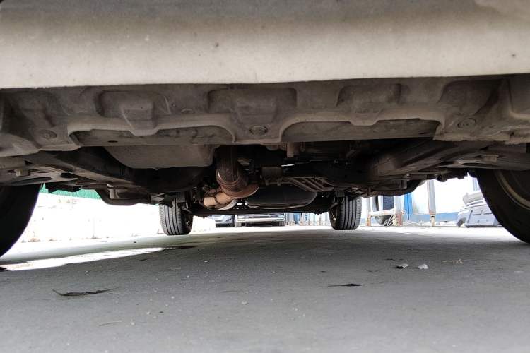 Used Buick GL8 2011 2.4L CT Comfort Edition Chassis Front