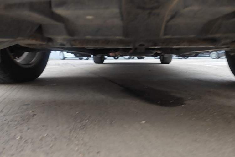 Used Buick GL8 2011 2.4L CT Luxury Business Comfort Edition Chassis Front