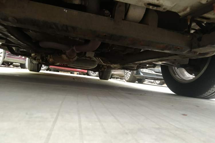 Used Buick GL8 2011 3.0L XT Luxury Business Flagship Edition Chassis Front