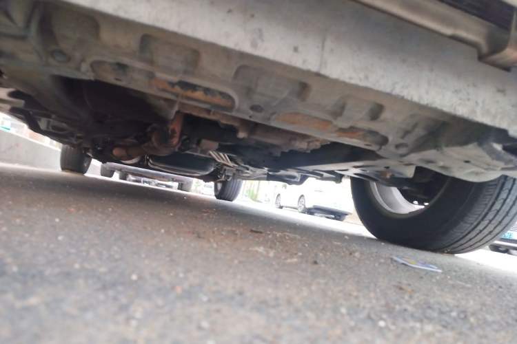 Used Buick GL8 2011 2.4L LT Executive Edition Chassis Front