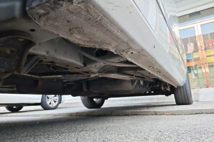 Used Buick GL8 2011 3.0L XT Luxury Business Flagship Edition Chassis Front Left