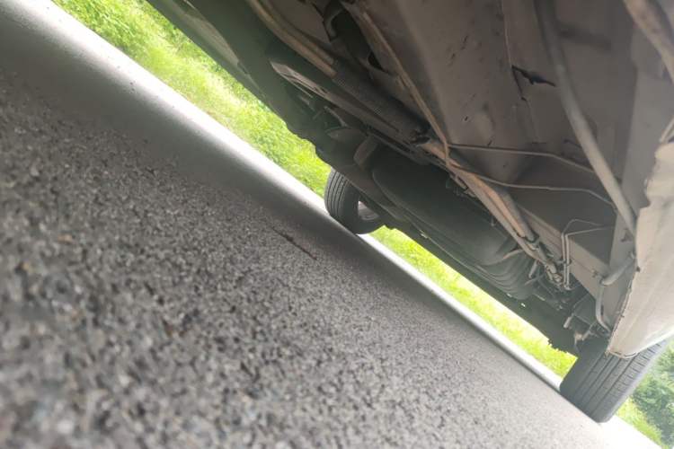Used Buick GL8 2011 2.4L LT Executive Edition Chassis Front Left