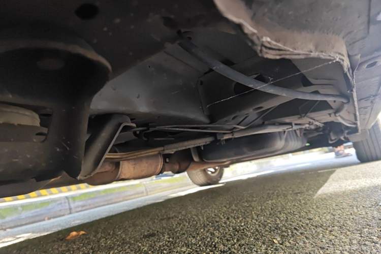 Used Buick GL8 2011 3.0L XT Luxury Business Flagship Edition Chassis Front Left