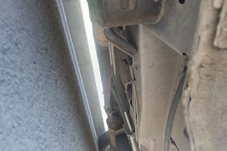 Used Buick GL8 2011 2.4L CT Comfort Edition Chassis Front Left