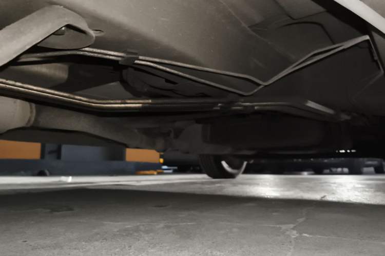 Used Buick GL8 2011 2.4L LT Executive Edition Chassis Front Left