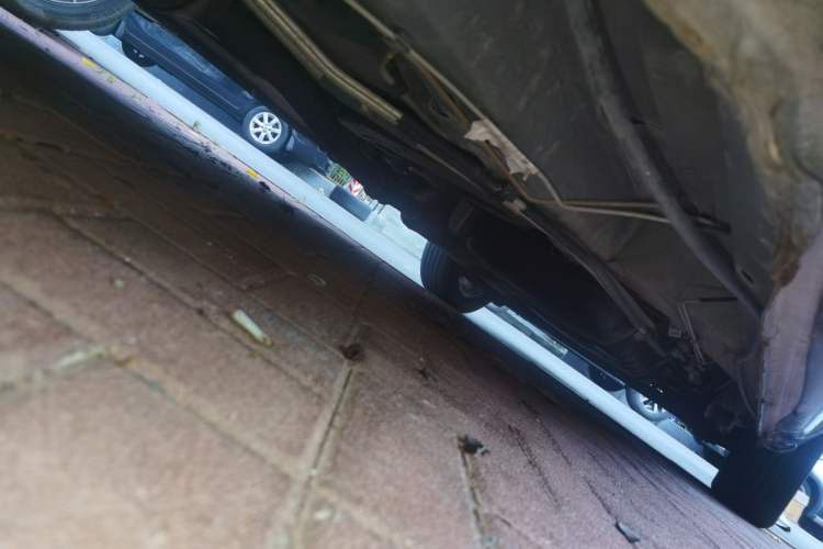 Used Buick GL8 2011 2.4L LT Executive Edition Chassis Front Left
