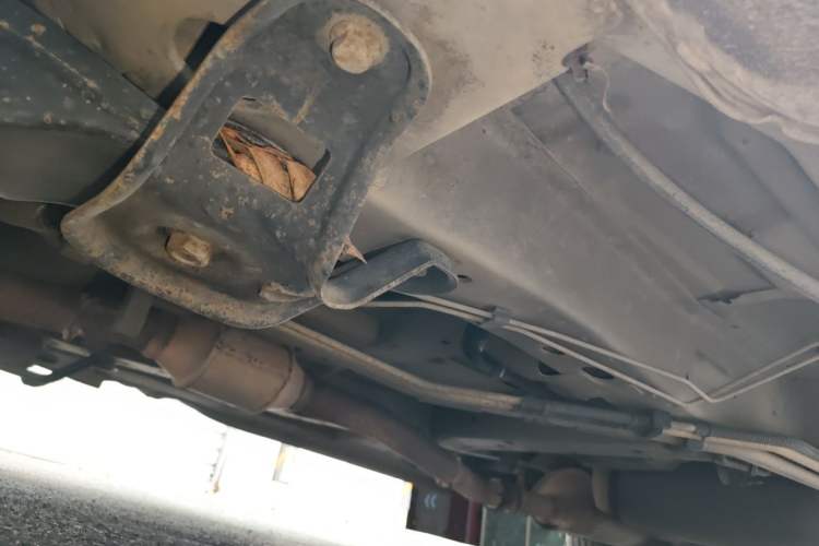 Used Buick GL8 2011 2.4L CT Comfort Edition Chassis Front Left