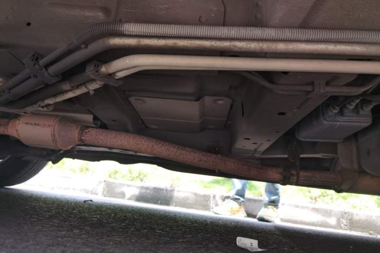 Used Buick GL8 2011 2.4L CT Comfort Edition Chassis Front Left