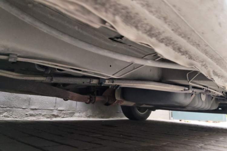Used Buick GL8 2011 2.4L LT Executive Edition Chassis Front Left