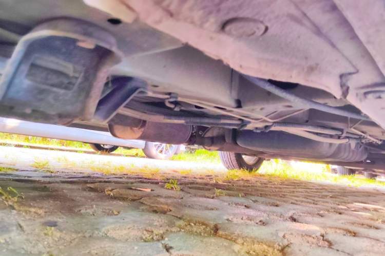 Used Buick GL8 2011 3.0L XT Luxury Business Flagship Edition Chassis Front Left