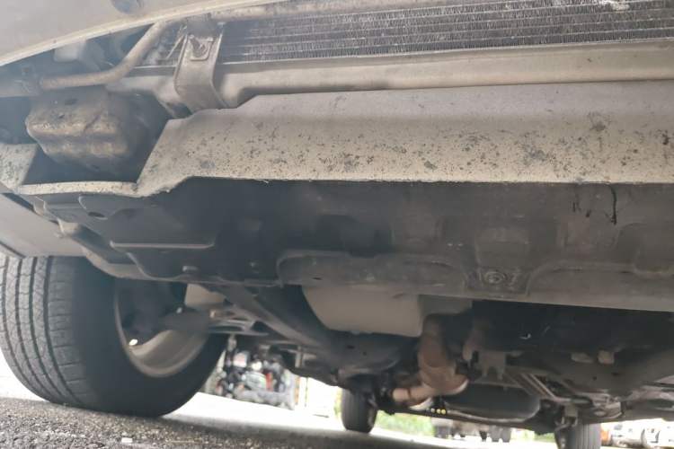 Used Buick GL8 2011 2.4L CT Comfort Edition Chassis Front
