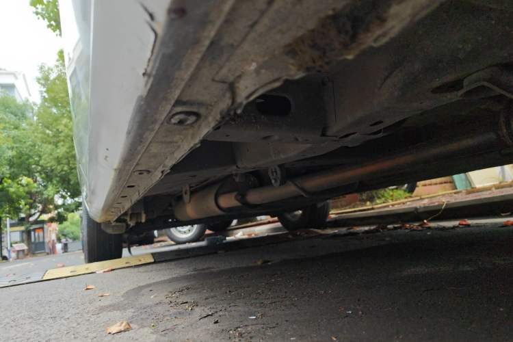 Used Buick GL8 2011 2.4L CT Luxury Business Comfort Edition Chassis Front Right