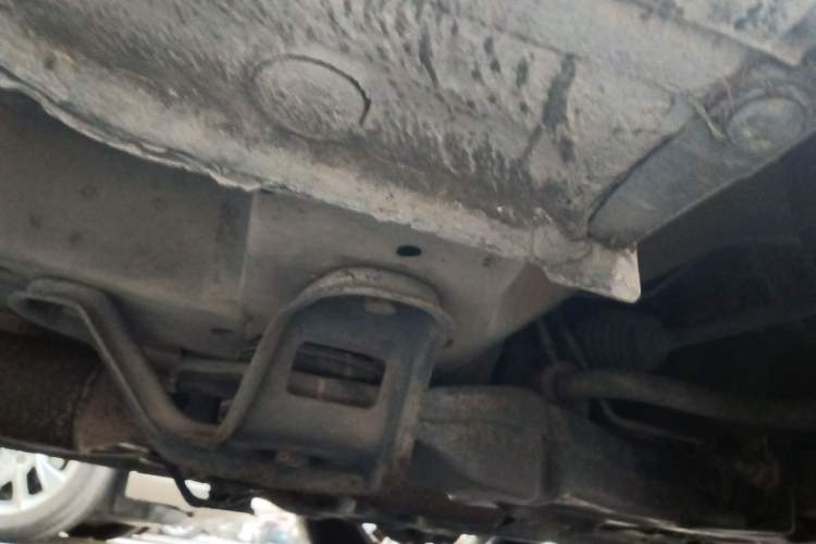 Used Buick GL8 2011 2.4L LT Luxury Business Executive Edition Chassis Front Right