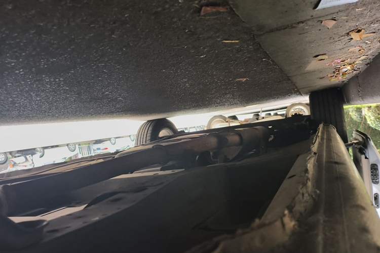 Used Buick GL8 2011 2.4L CT Comfort Edition Chassis Front Right