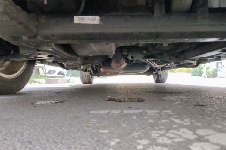 Used Buick GL8 2011 2.4L CT Luxury Business Comfort Edition Chassis Front