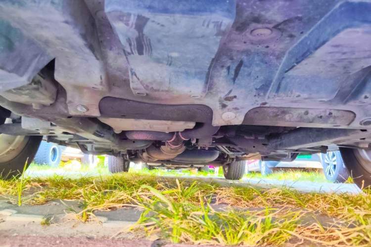 Used Buick GL8 2011 3.0L XT Luxury Business Flagship Edition Chassis Front