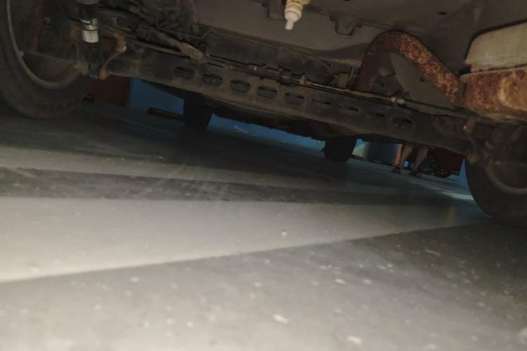 Used Buick GL8 2011 2.4L LT Executive Edition Chassis Rear