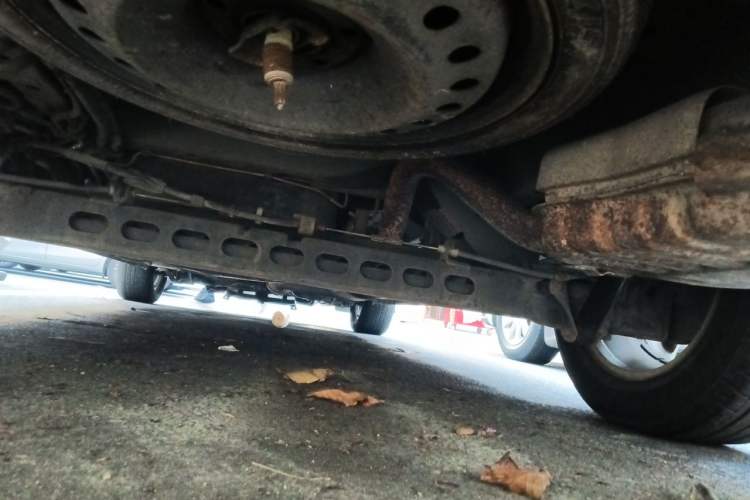 Used Buick GL8 2011 2.4L LT Luxury Business Executive Edition Chassis Rear