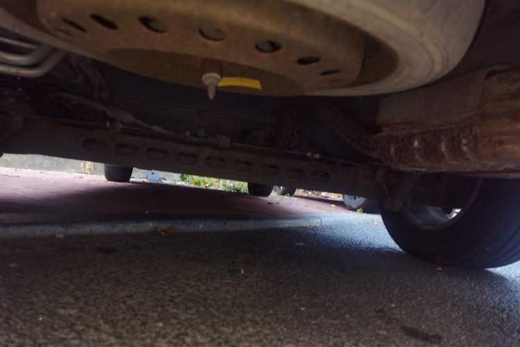 Used Buick GL8 2011 2.4L LT Executive Edition Chassis Rear