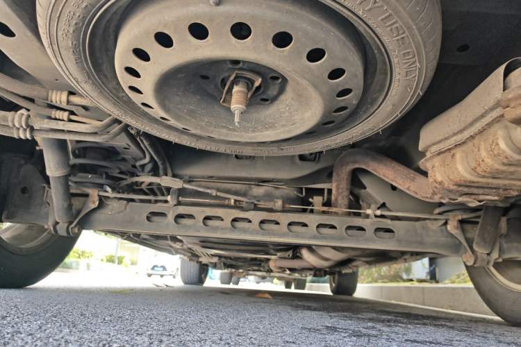 Used Buick GL8 2011 2.4L LT Executive Edition Chassis Rear