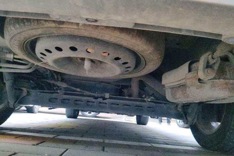 Used Buick GL8 2011 2.4L LT Executive Edition Chassis Rear