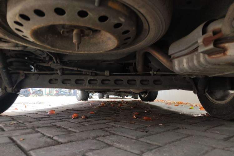 Used Buick GL8 2011 2.4L CT Comfort Edition Chassis Rear