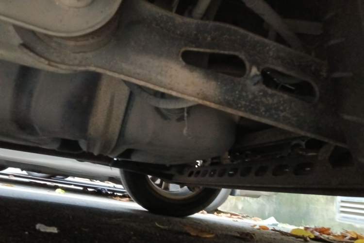 Used Buick GL8 2011 2.4L LT Luxury Business Executive Edition Chassis Rear Left