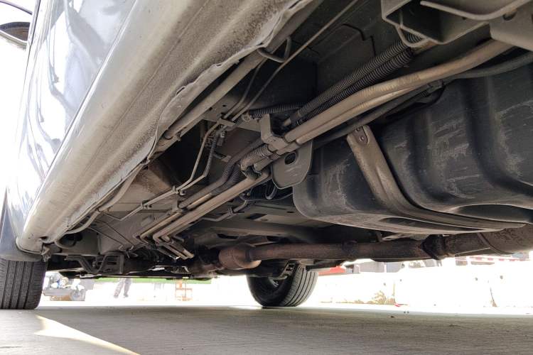 Used Buick GL8 2011 2.4L CT Comfort Edition Chassis Rear Left