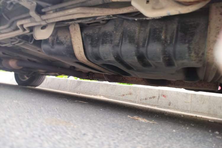 Used Buick GL8 2011 2.4L LT Executive Edition Chassis Rear Left
