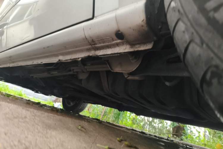 Used Buick GL8 2011 2.4L CT Comfort Edition Chassis Rear Left
